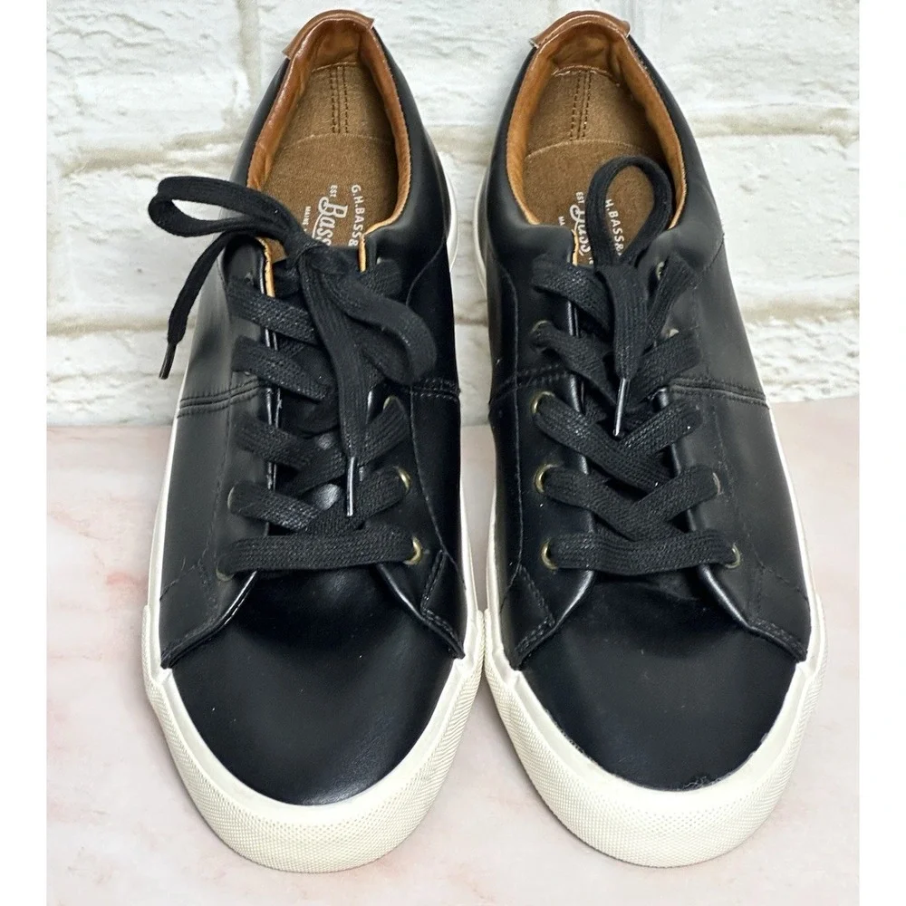 G.H. Bass & Co. Men's Boy's Black Preppy Sneakers Size 8M‎